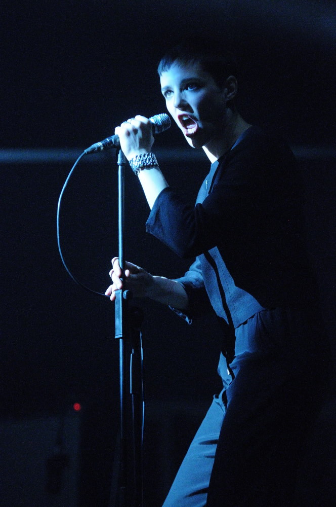 SAVAGES

OPTIMUS PRIMAVERA SOUND FESTIVAL
PORTO
PORTUGAL
1 JUIN 2013